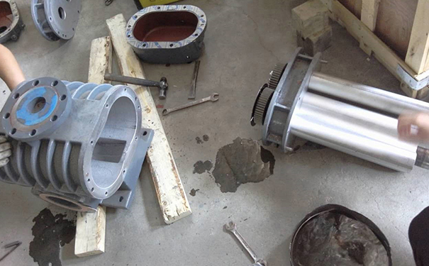 羅茨鼓風(fēng)機(jī)電機(jī)選擇時一般建議